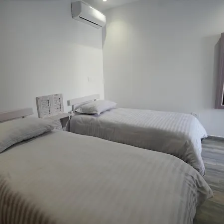 Ferienwohnung Un Ton Violet Sfax Exterior foto